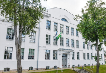 Valga Muuseum ja Valga G&uuml;mnaasium t&auml;navad suurep&auml;rase koost&ouml;&ouml; eest &otilde;petajaid!