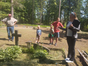 Heakorra talgud Laanemetsa kalmistul